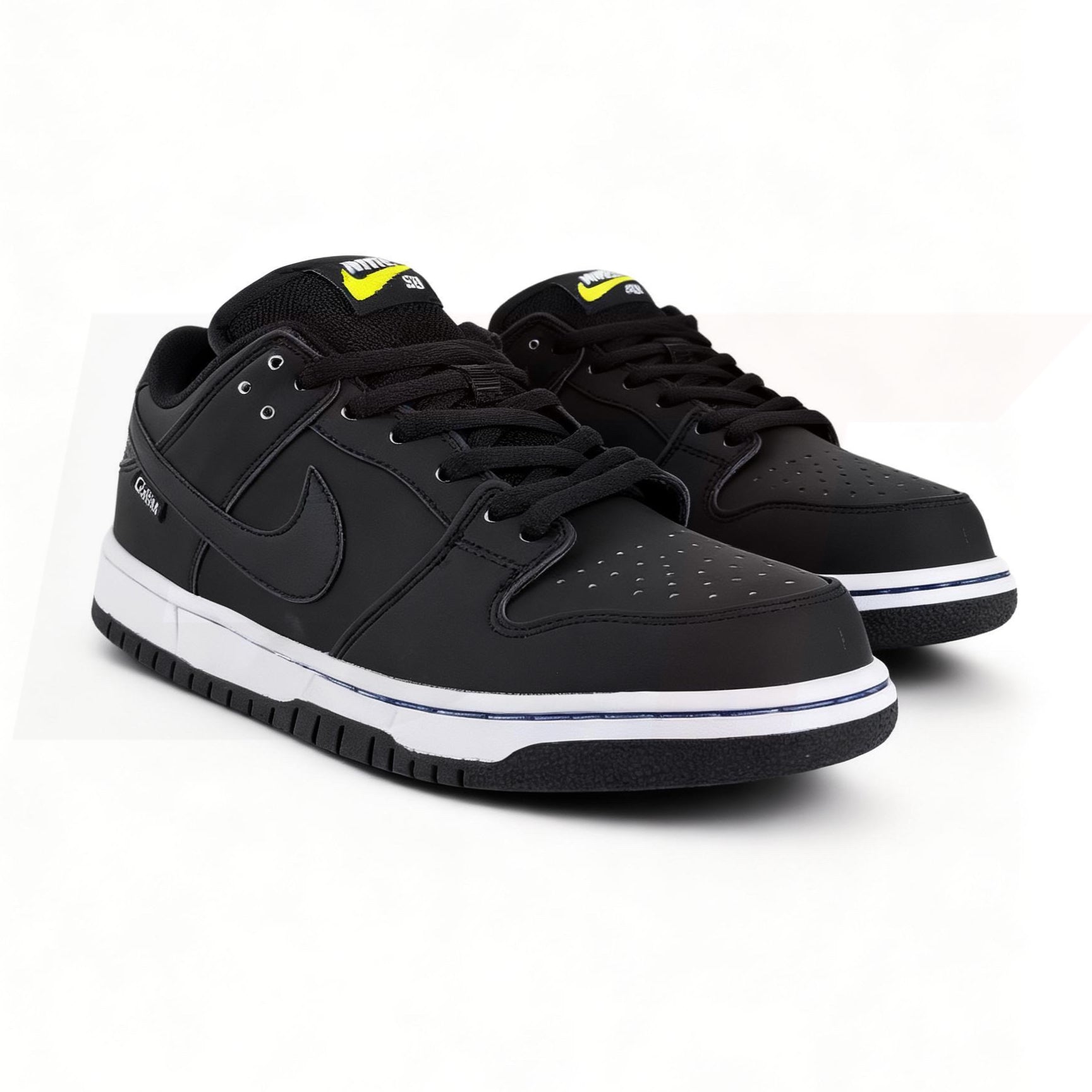 SB DUNK LOW - HEAT REACTIVE