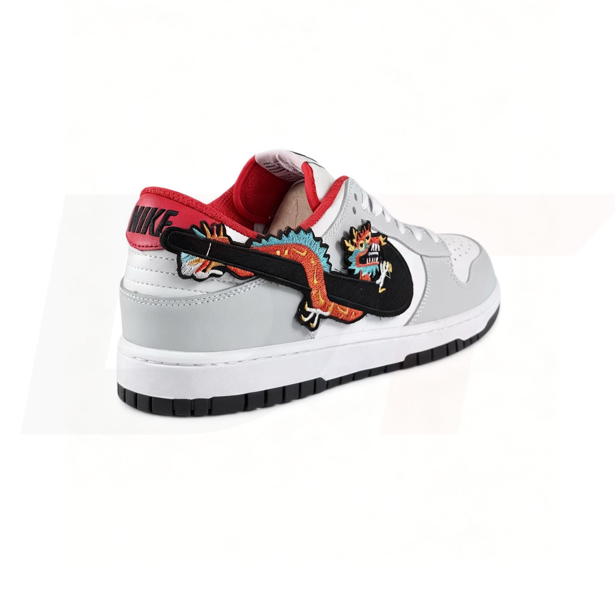 SB DUNK LOW - YEAR OF THE DRAGON