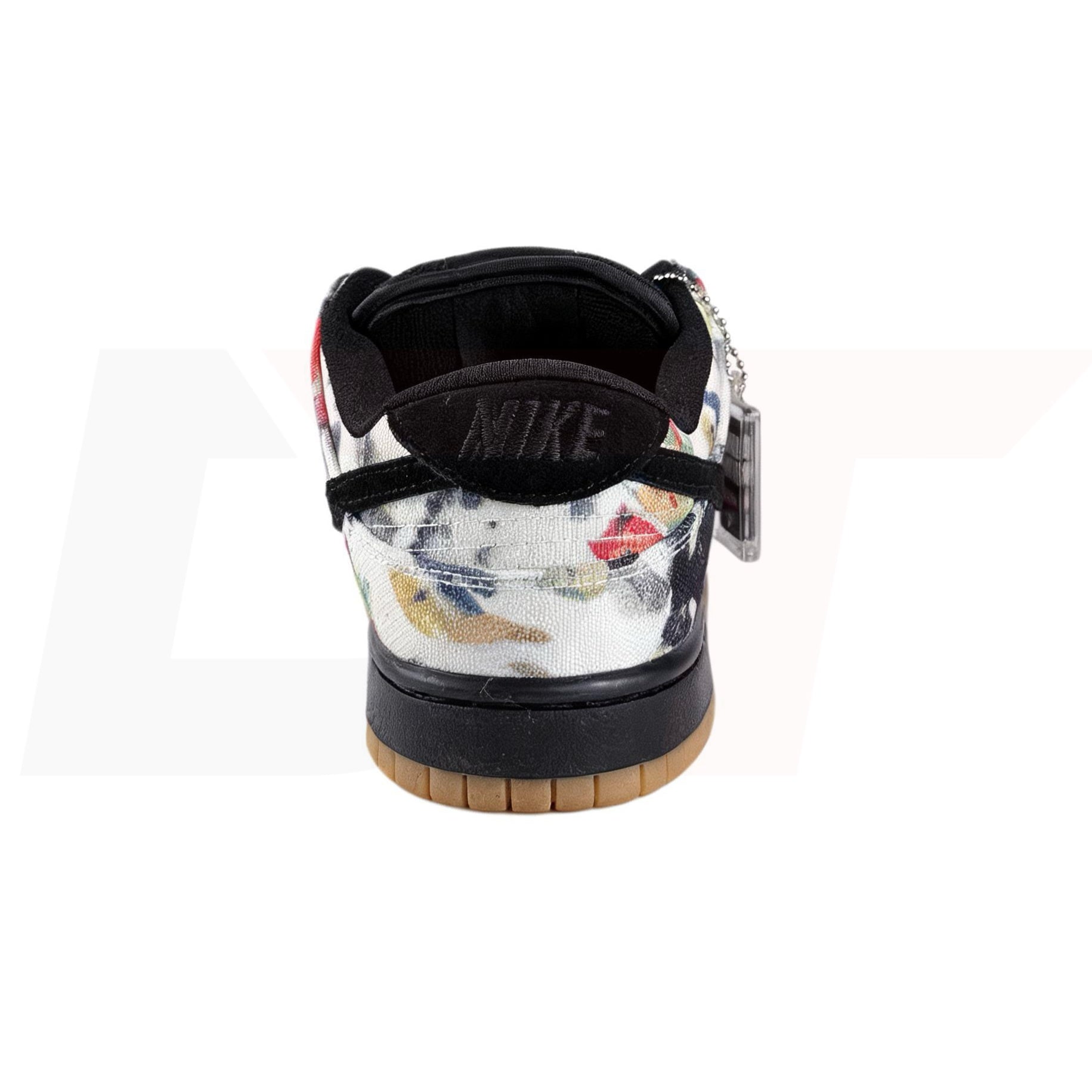 SB DUNK LOW - SUPREME